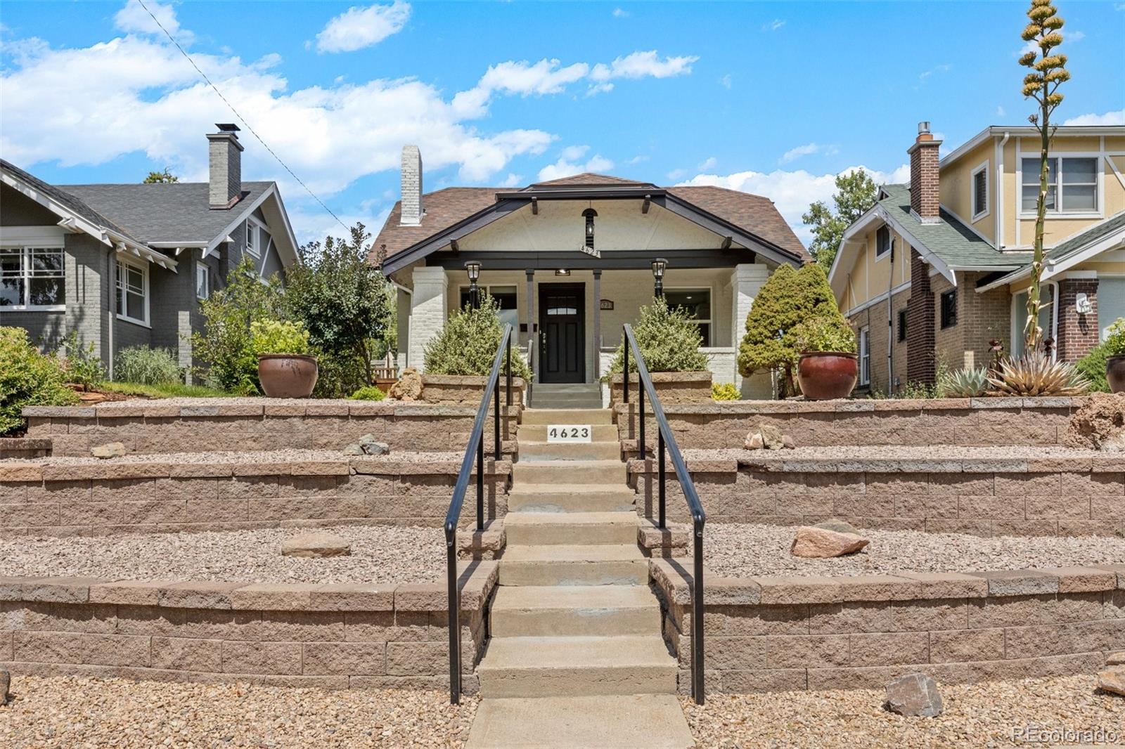 4623 W Moncrieff Place