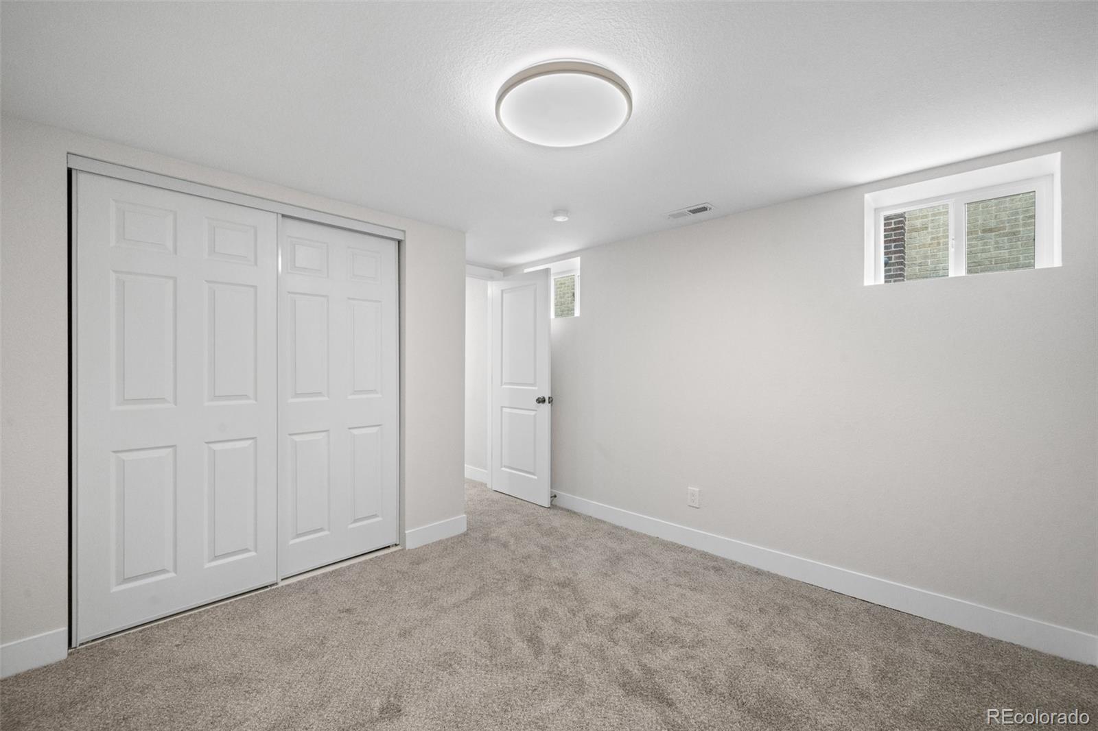 4623 W Moncrieff Place