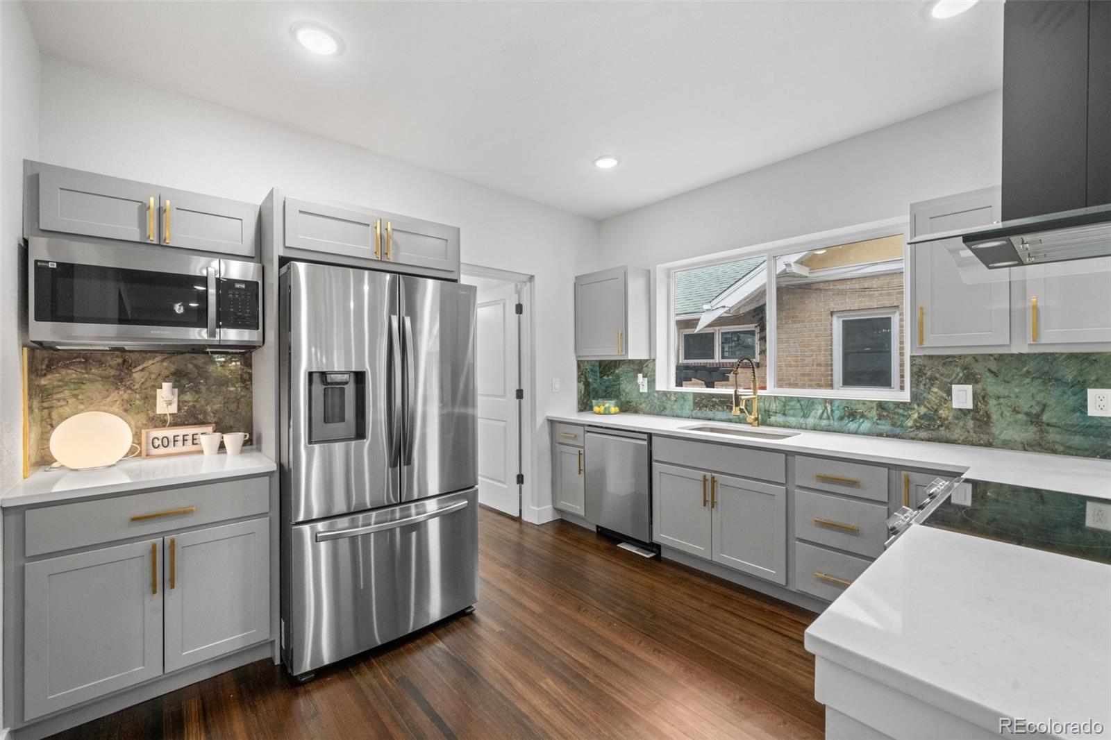 4623 W Moncrieff Place