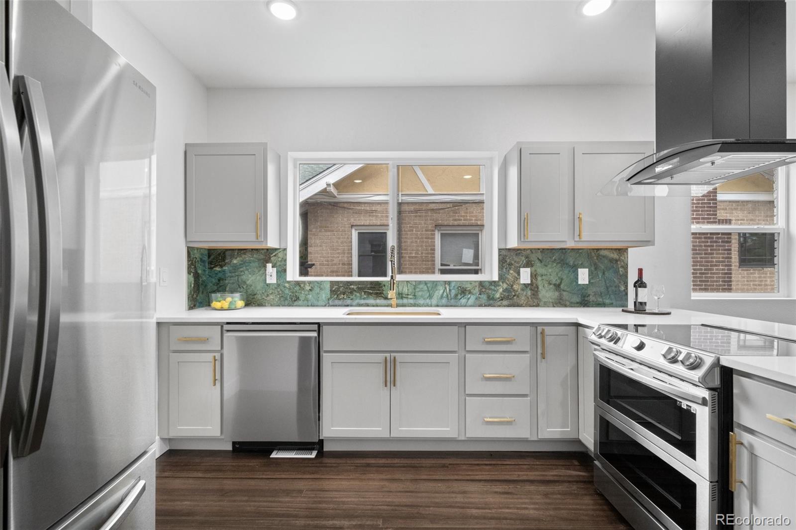 4623 W Moncrieff Place