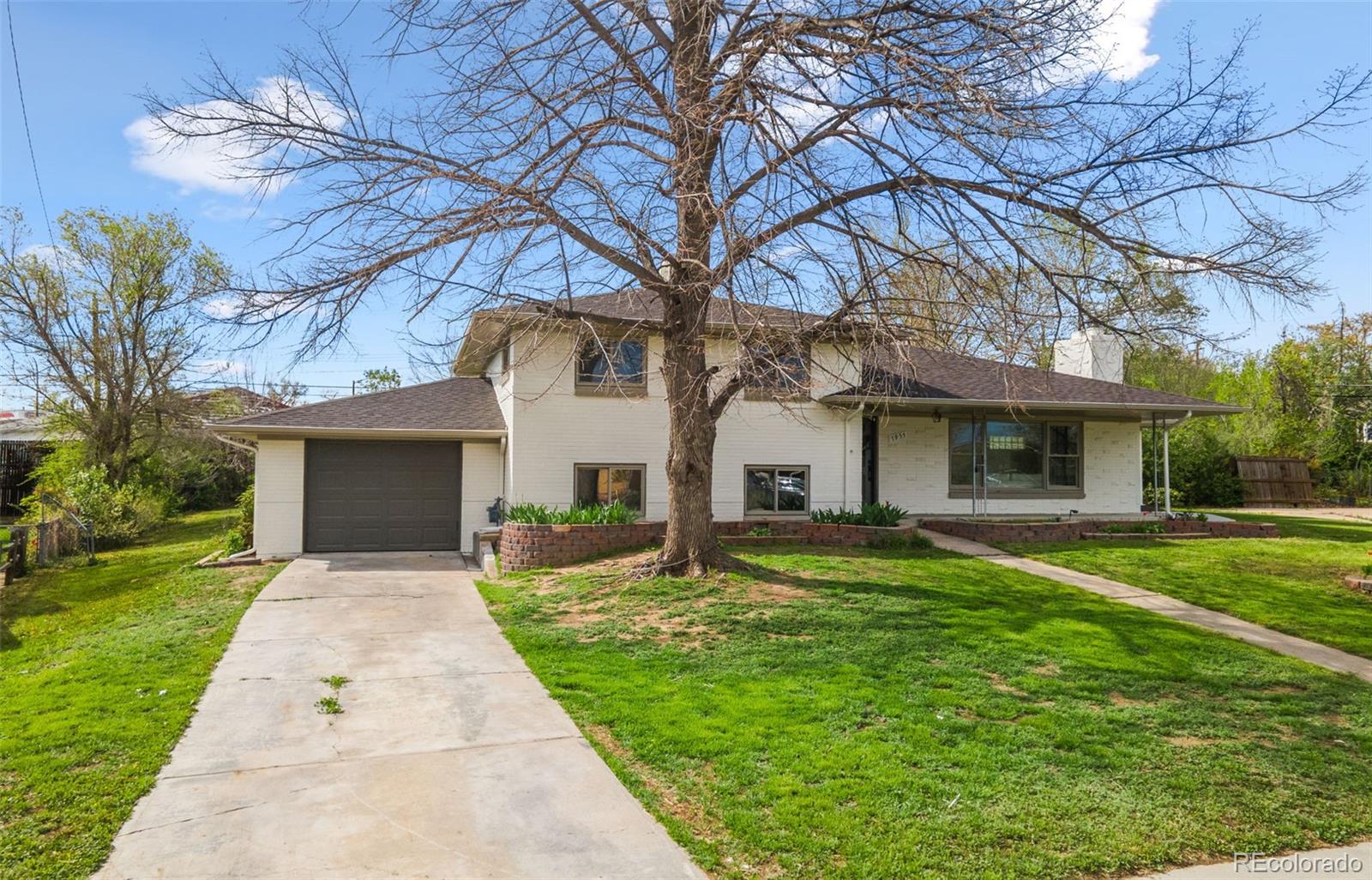 7955 Robin Lane