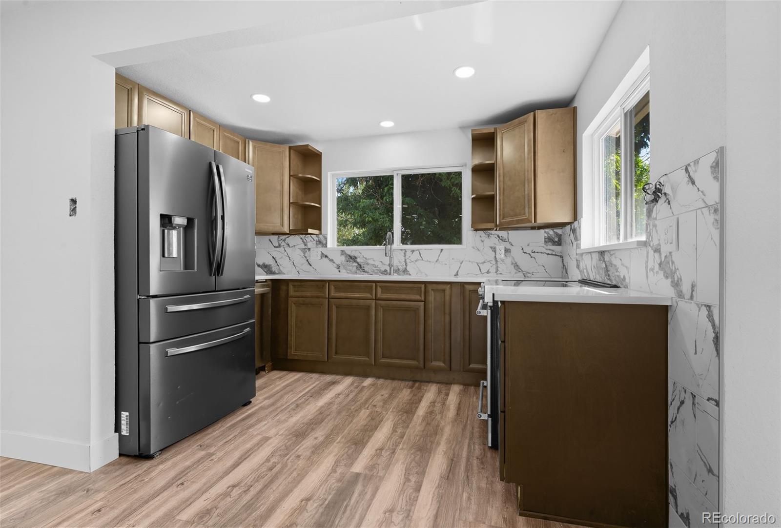 7956 Hollywood Street