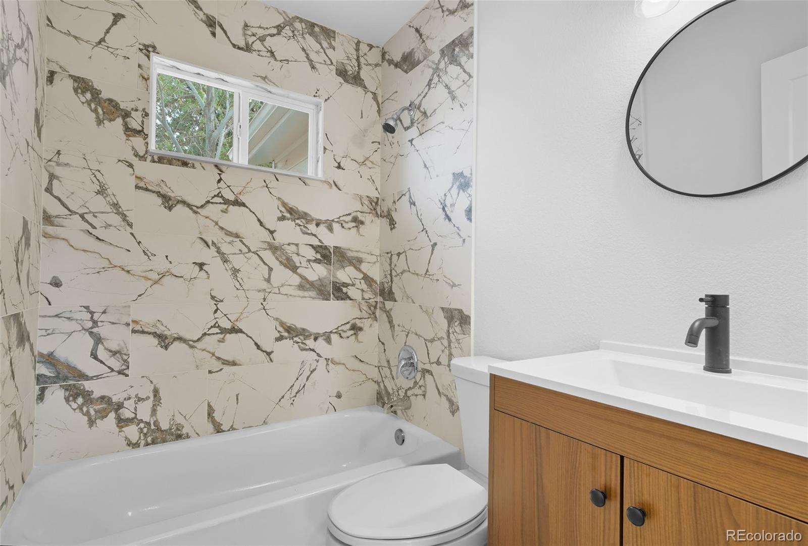 7956 Hollywood Street