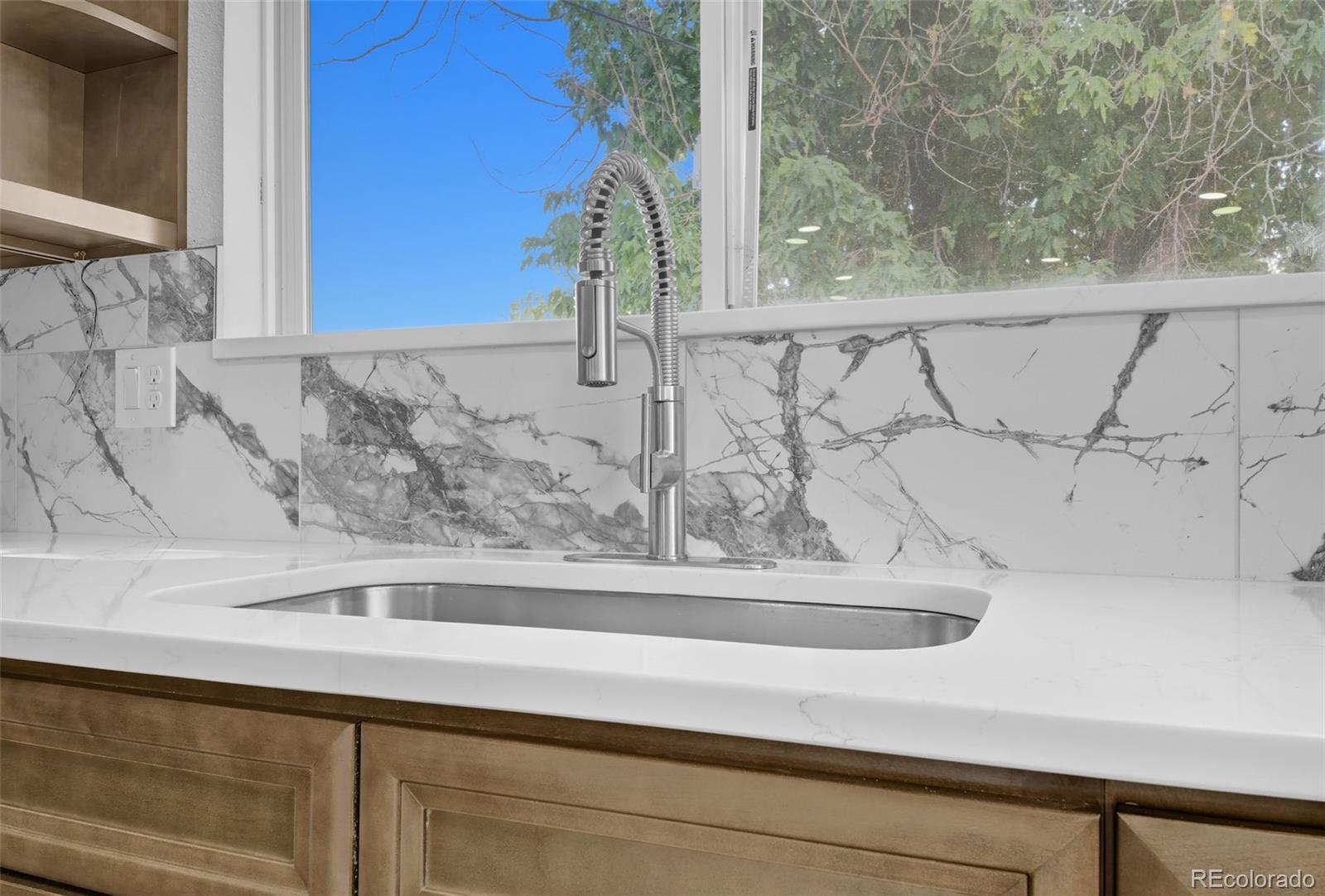 7956 Hollywood Street