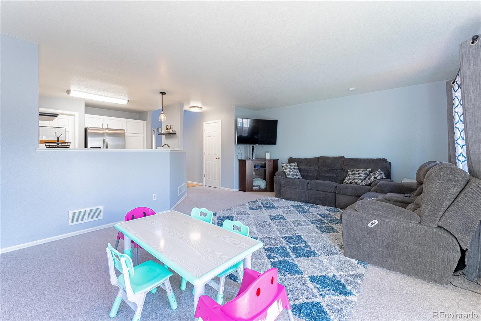10203 Vine Court