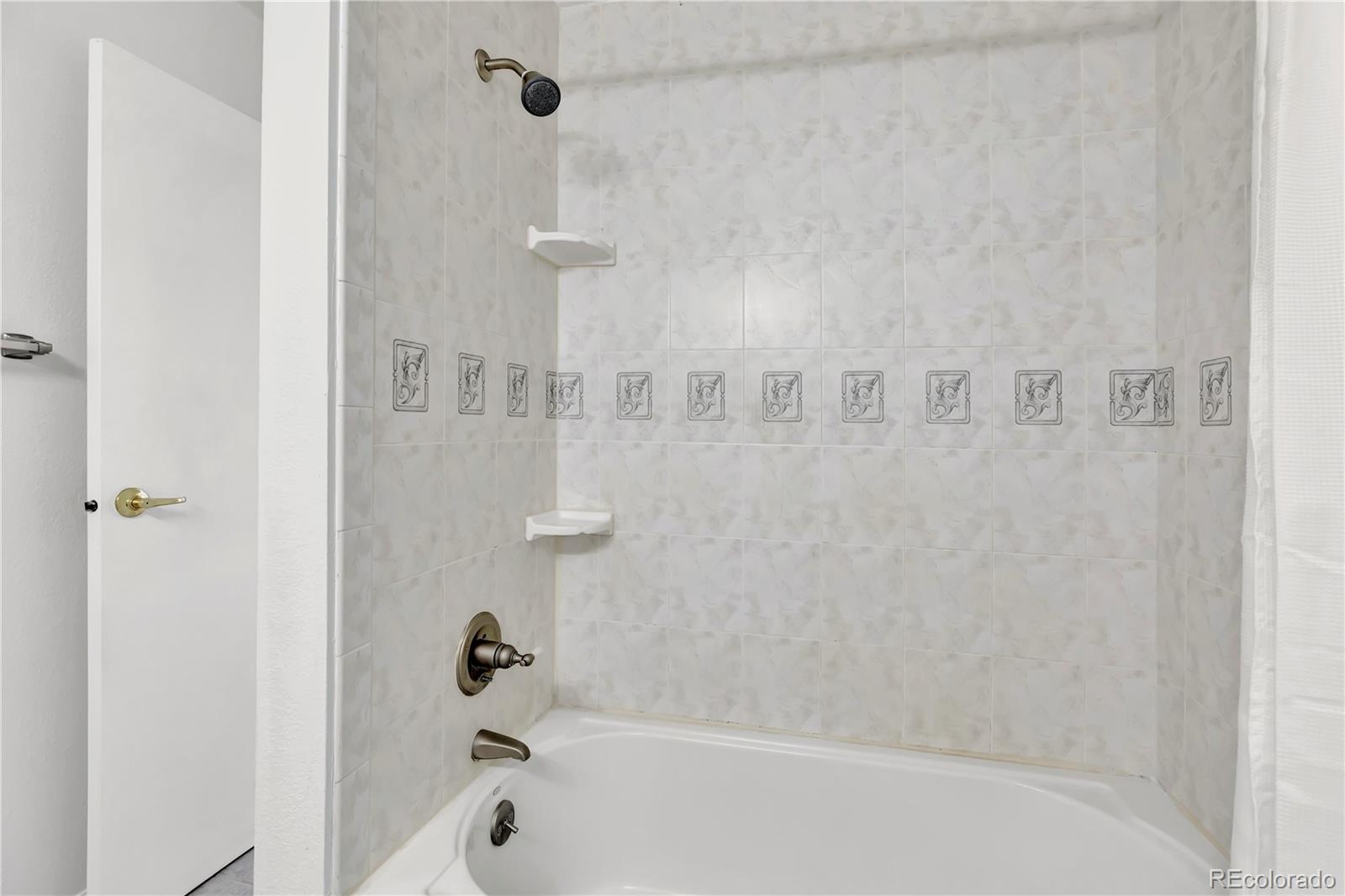 7645 E Quincy Avenue Unit: 208