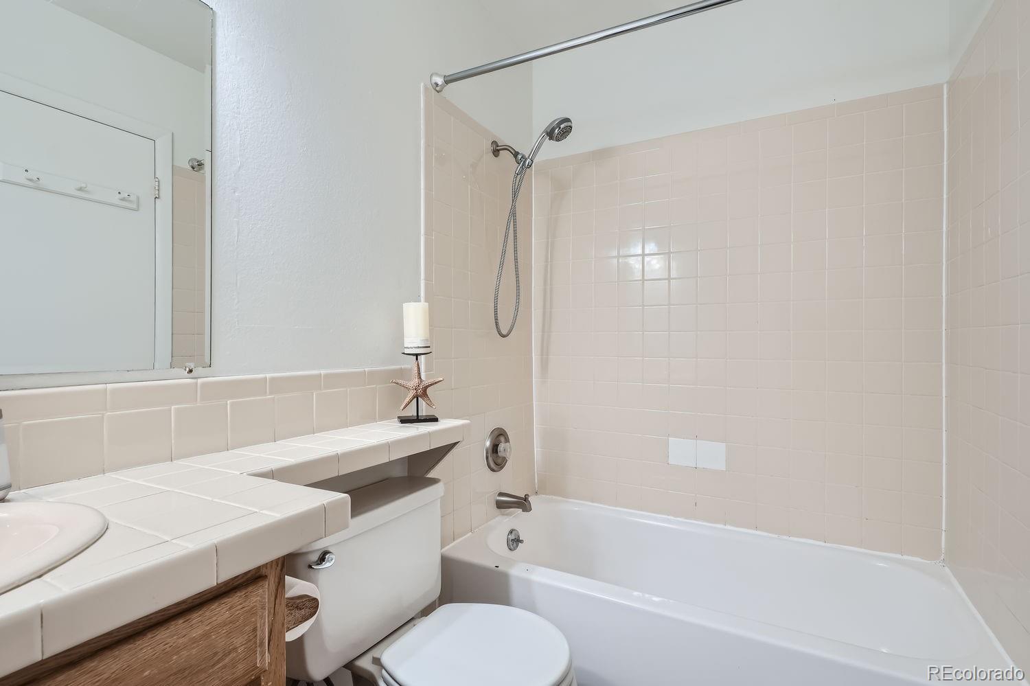 3354 S Flower Street Unit: 51