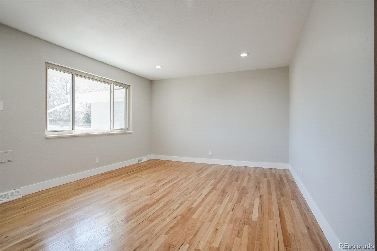 1323 W 103rd Place