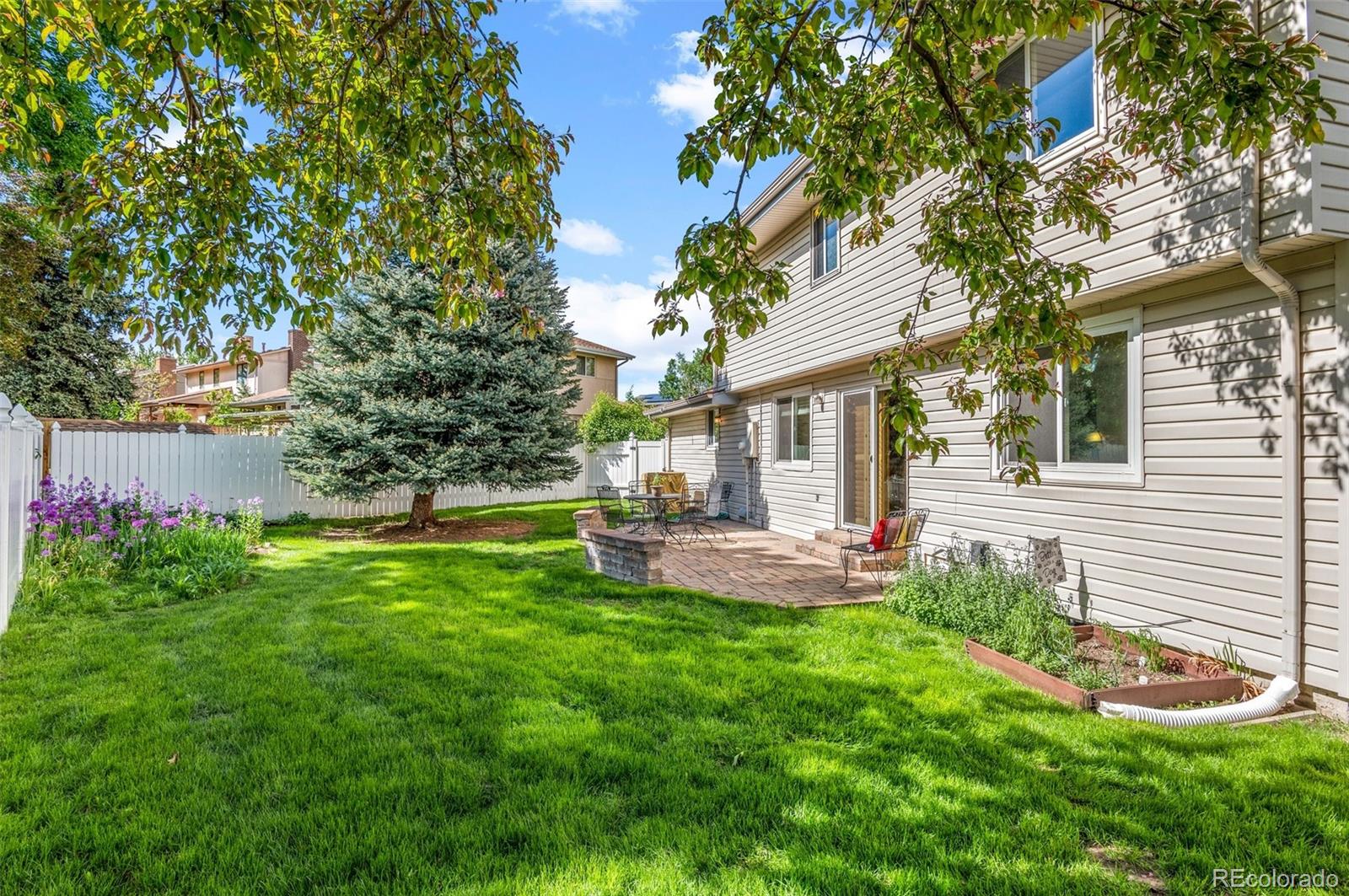 1277 S Routt Way