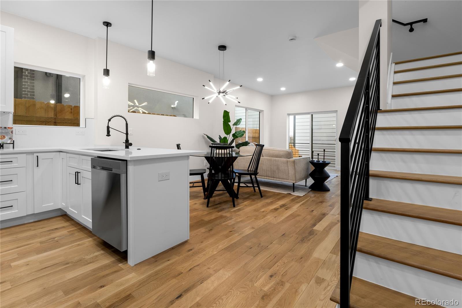 1290 Newton Street Unit: 2