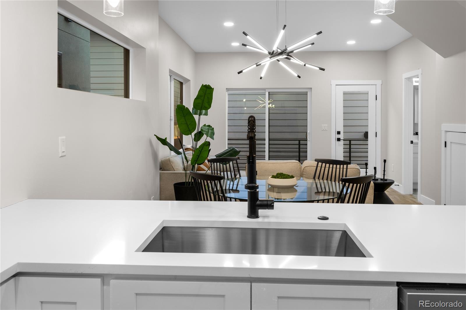 1290 Newton Street Unit: 2