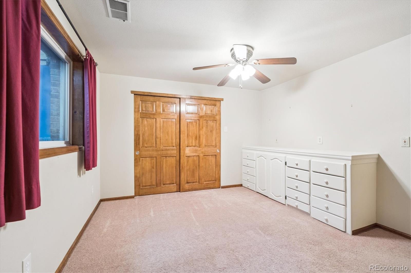 2615 Oak Drive Unit: 40