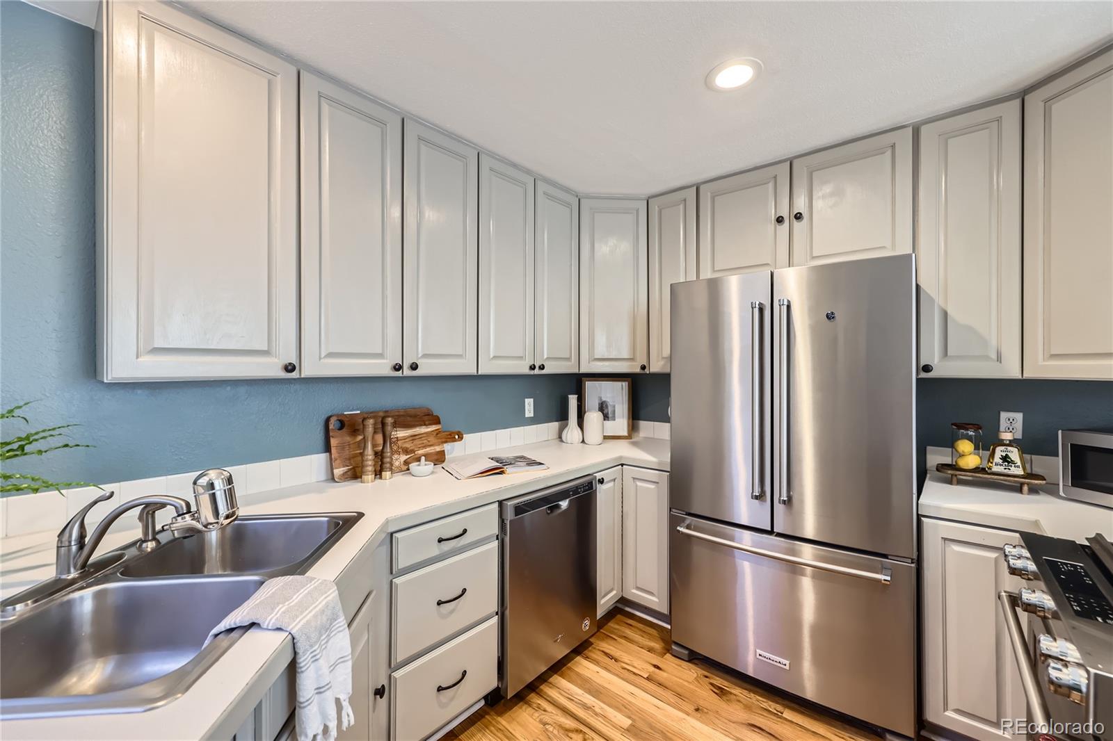 1157 N Downing Street