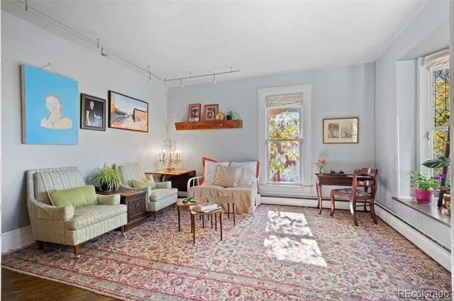 1130 N Lafayette Street Unit: 3