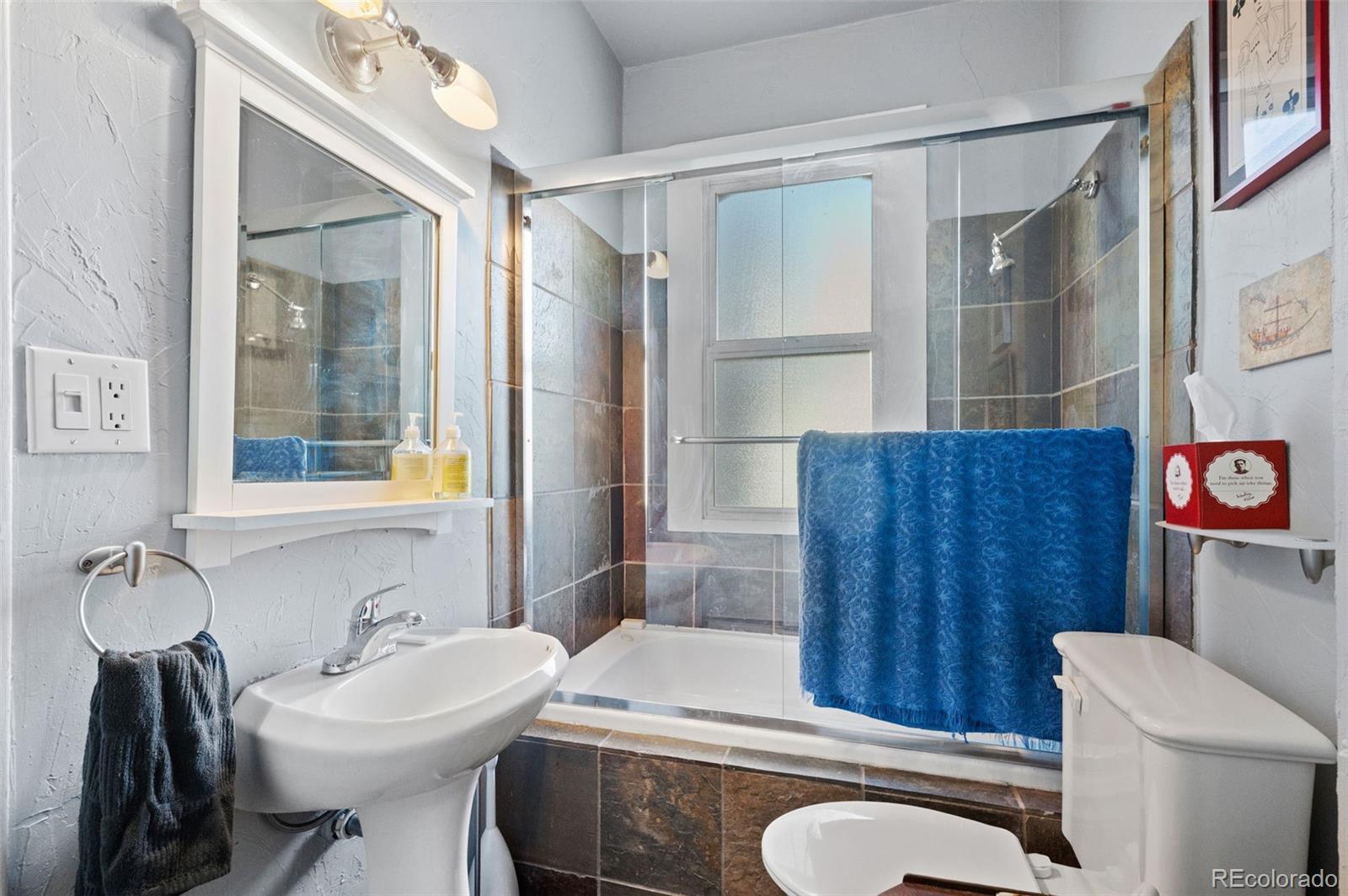 1130 N Lafayette Street Unit: 3