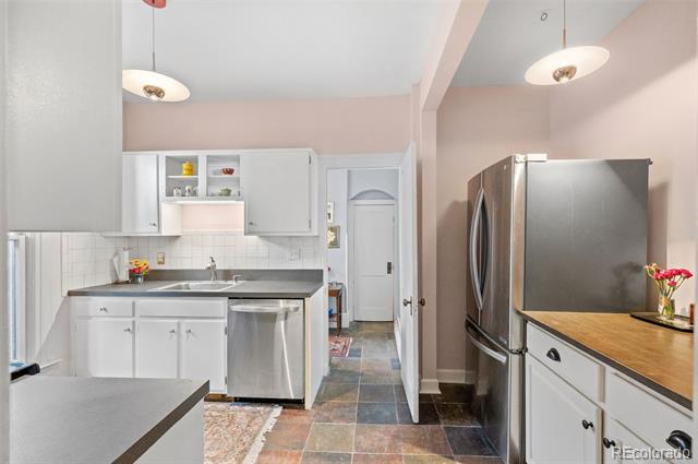 1130 N Lafayette Street Unit: 3