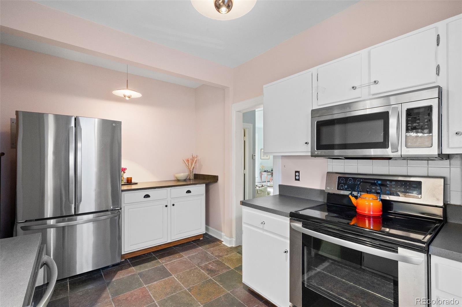 1130 N Lafayette Street Unit: 3