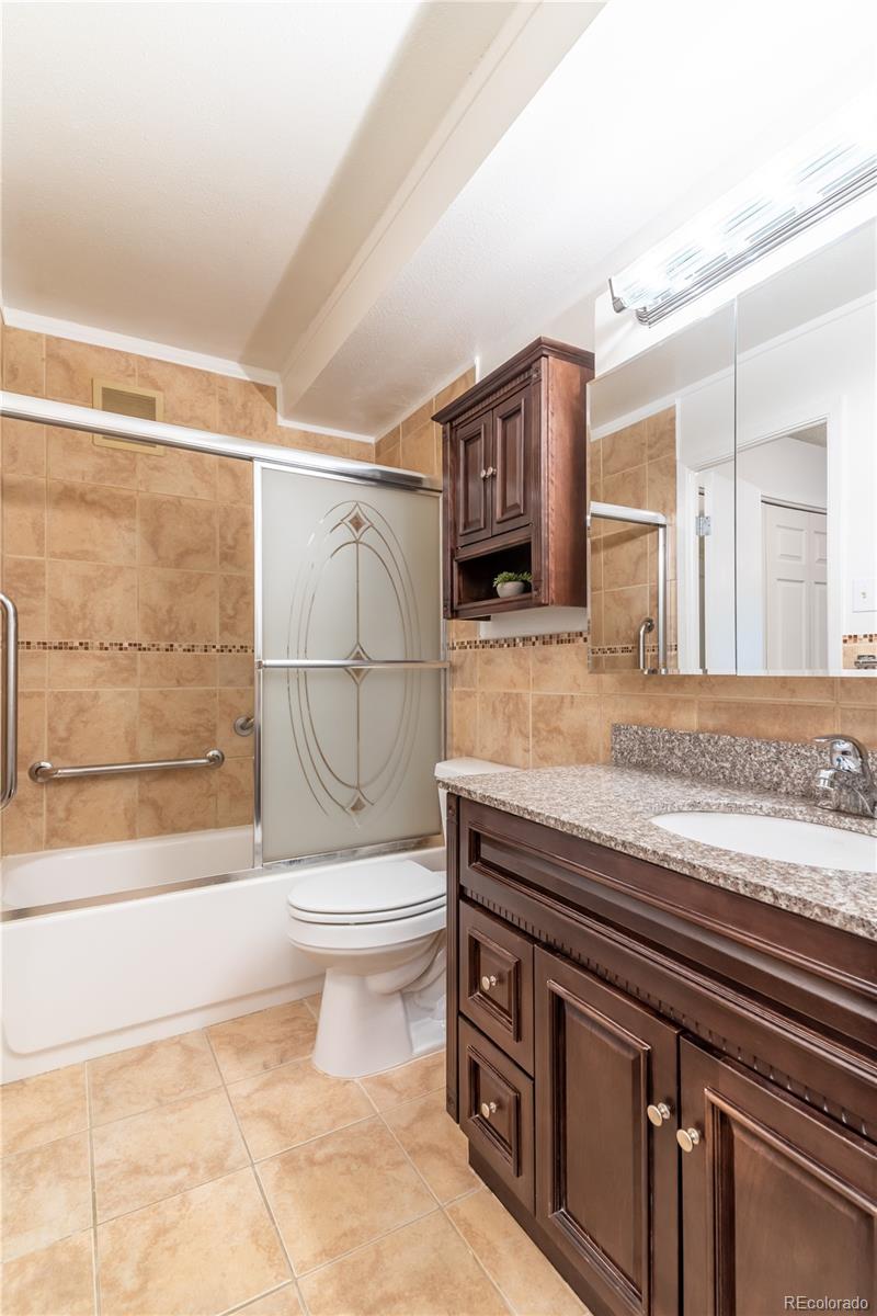 600 S Clinton Street Unit: 6A