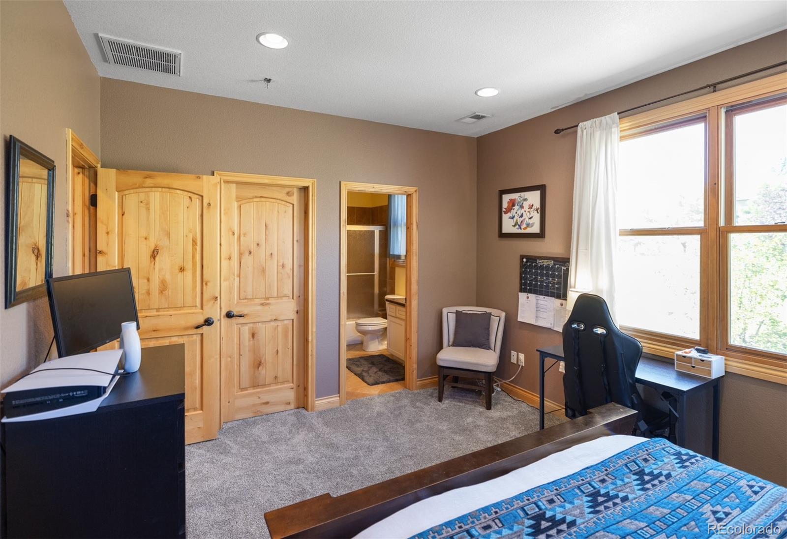 10215 W Wesley Drive