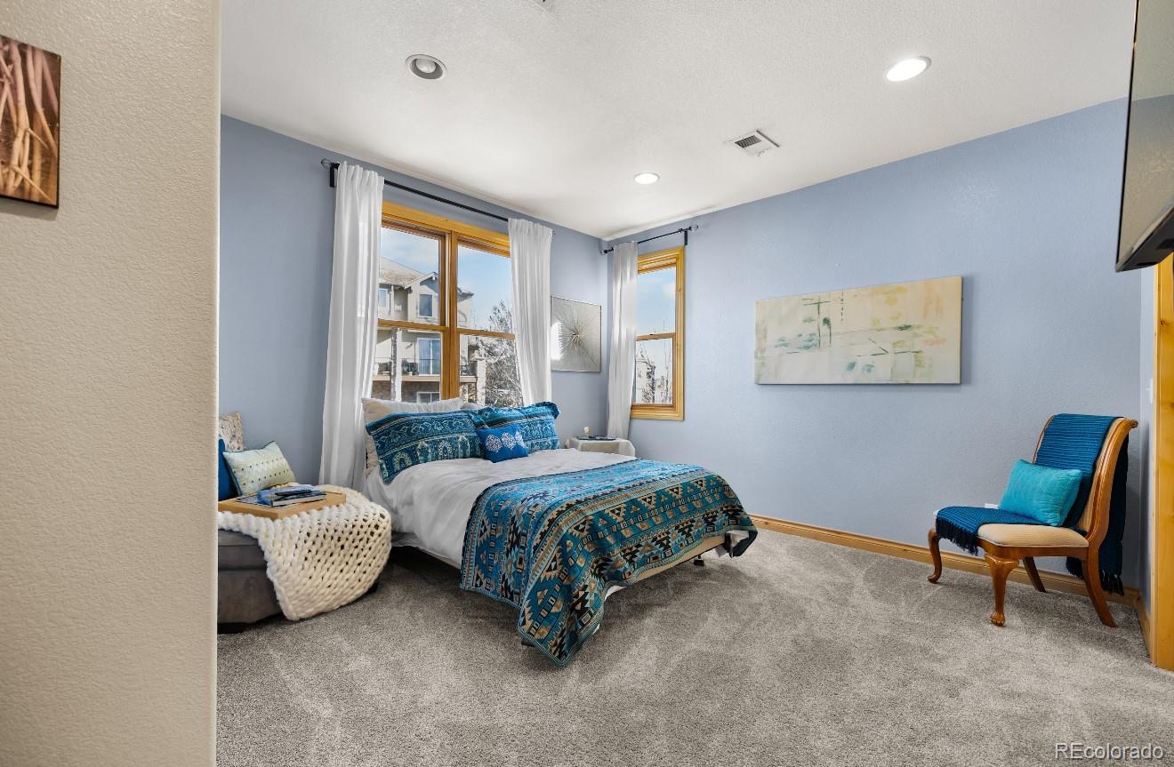 10215 W Wesley Drive