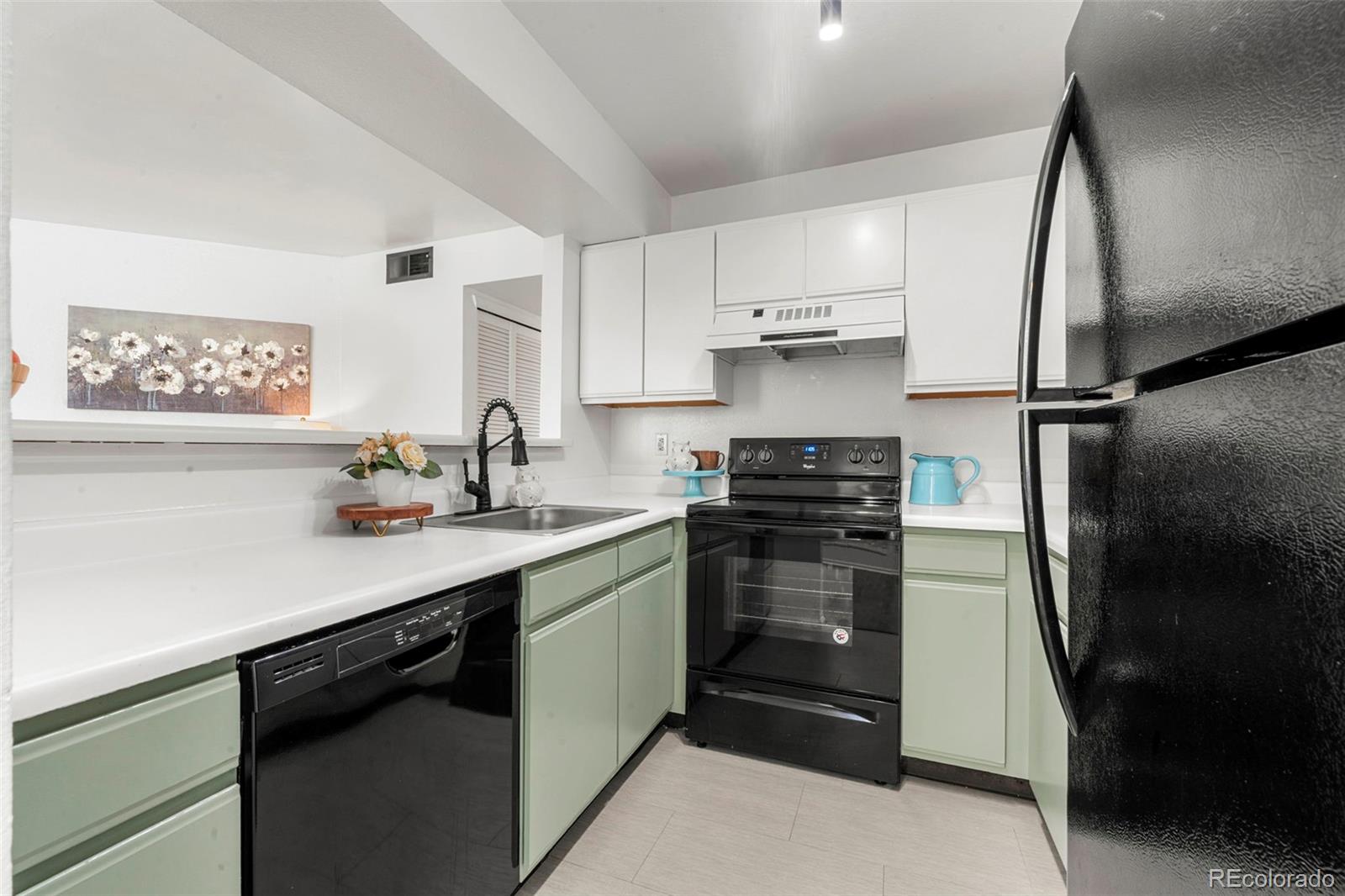 5745 W Atlantic Place Unit: 108
