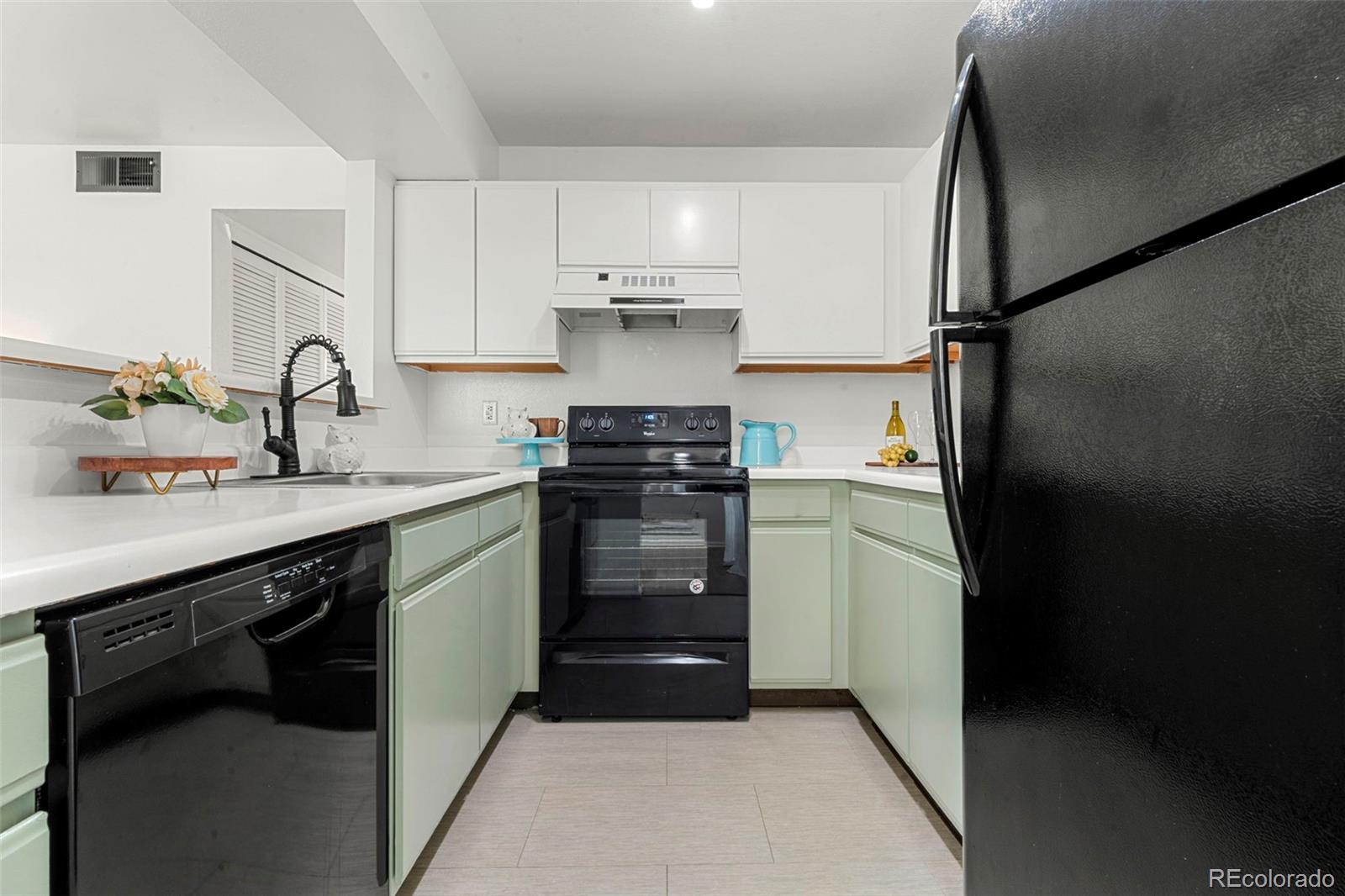 5745 W Atlantic Place Unit: 108