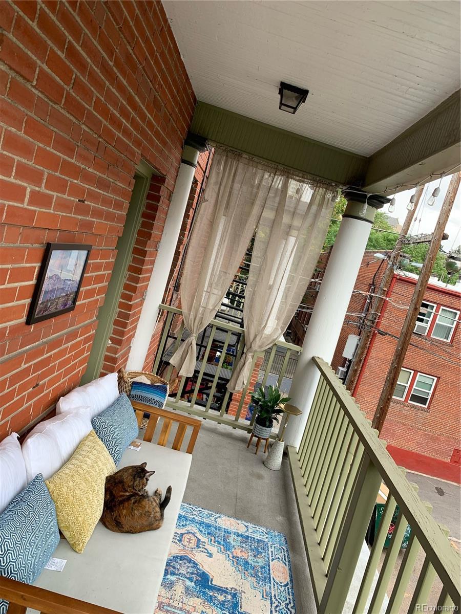 1376 N Pearl Street Unit: 210