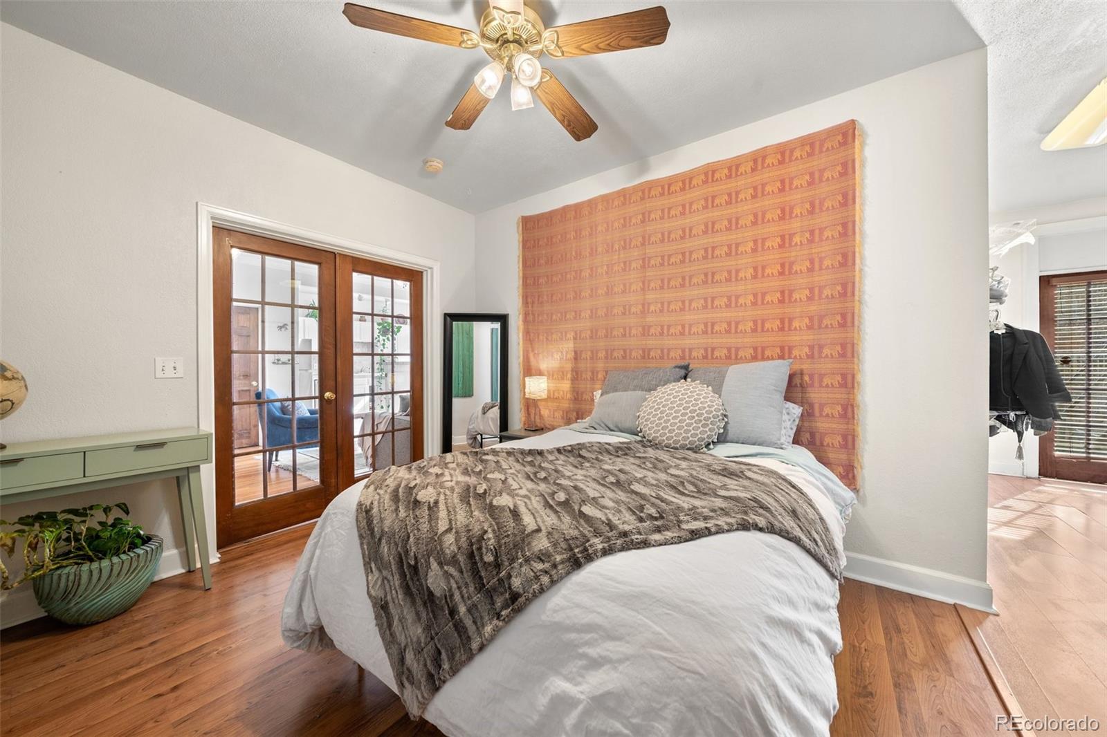 1376 N Pearl Street Unit: 210