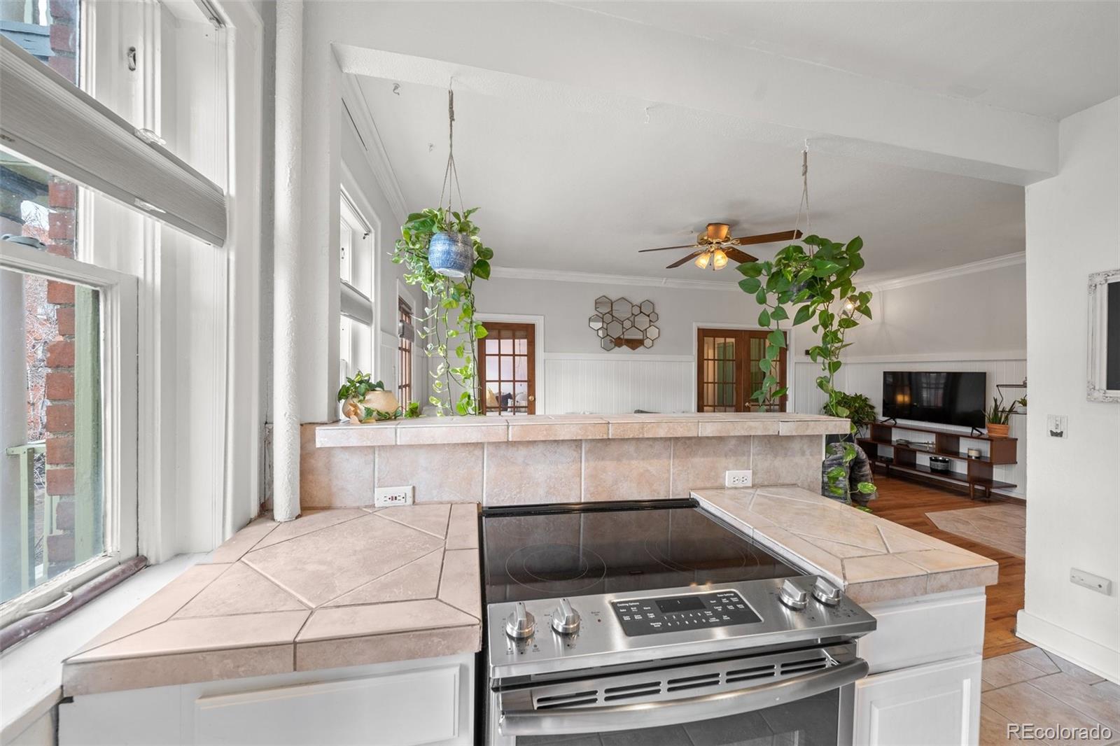 1376 N Pearl Street Unit: 210