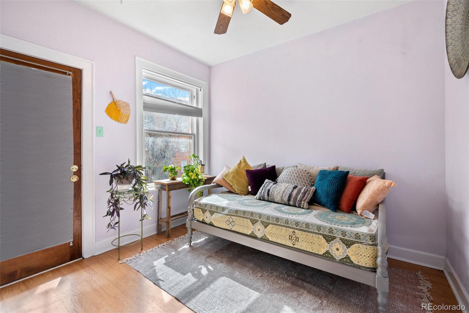 1376 N Pearl Street Unit: 210