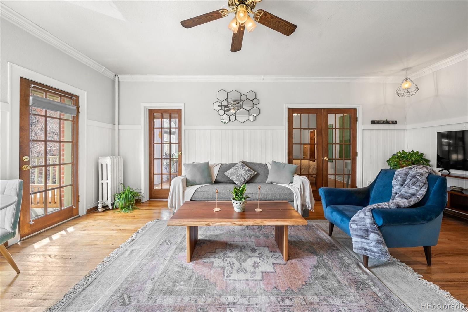 1376 N Pearl Street Unit: 210