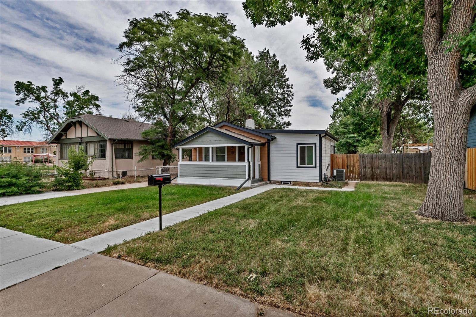 10 S Irving Street