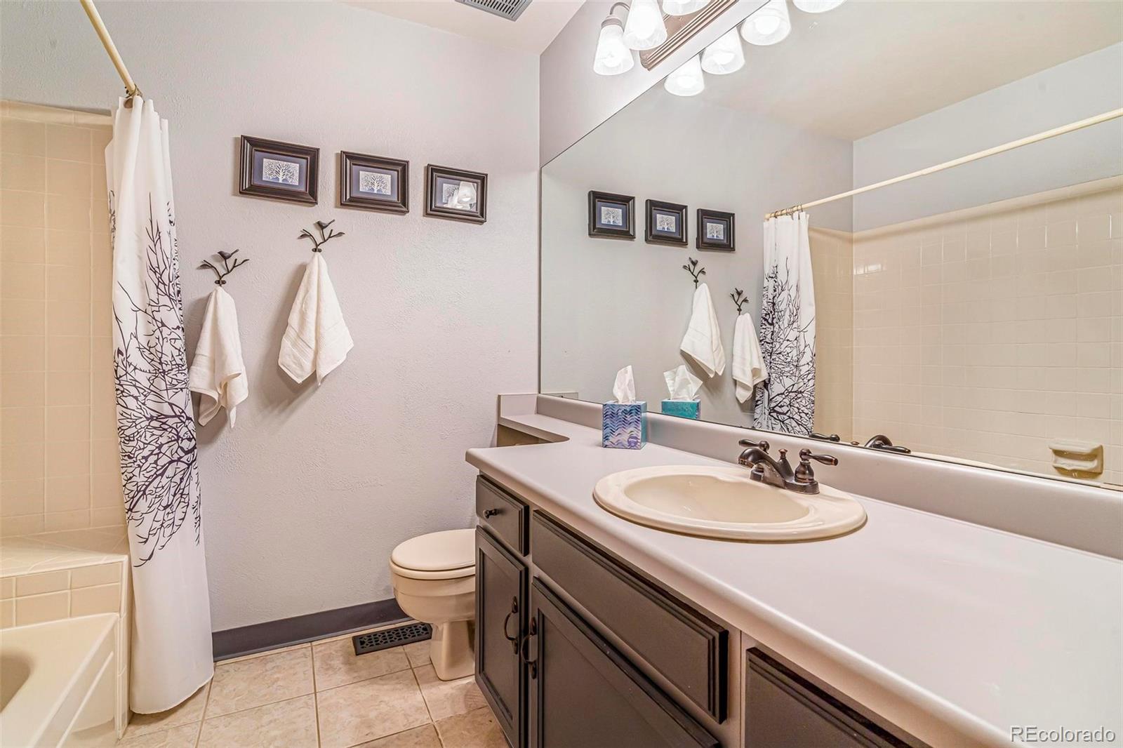 8060 Holland Court Unit: D