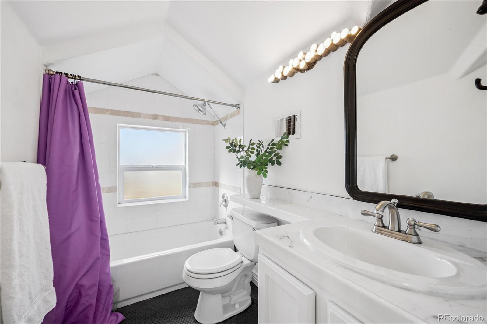 1750 Gaylord Street Unit: A