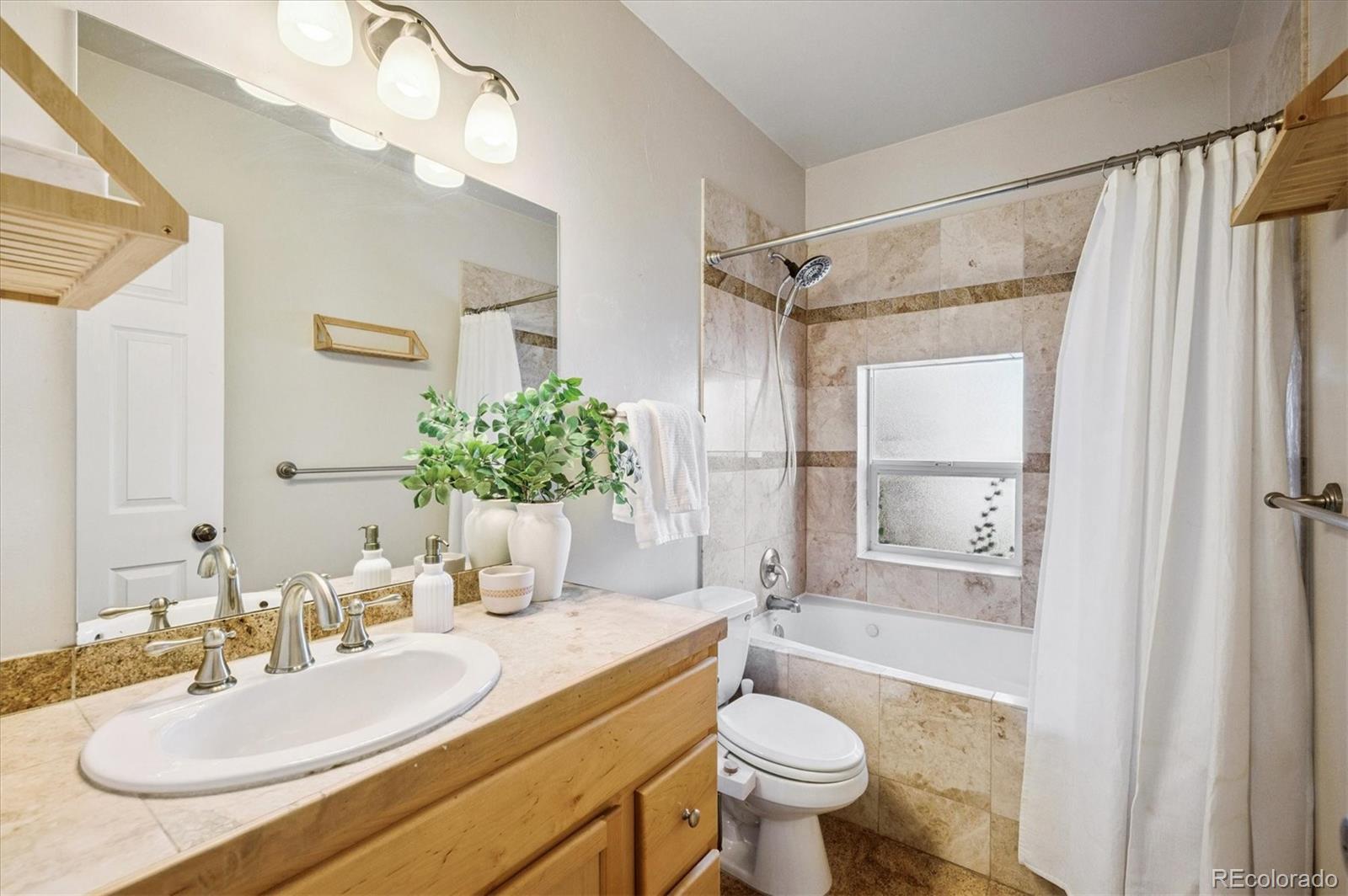 1750 Gaylord Street Unit: A