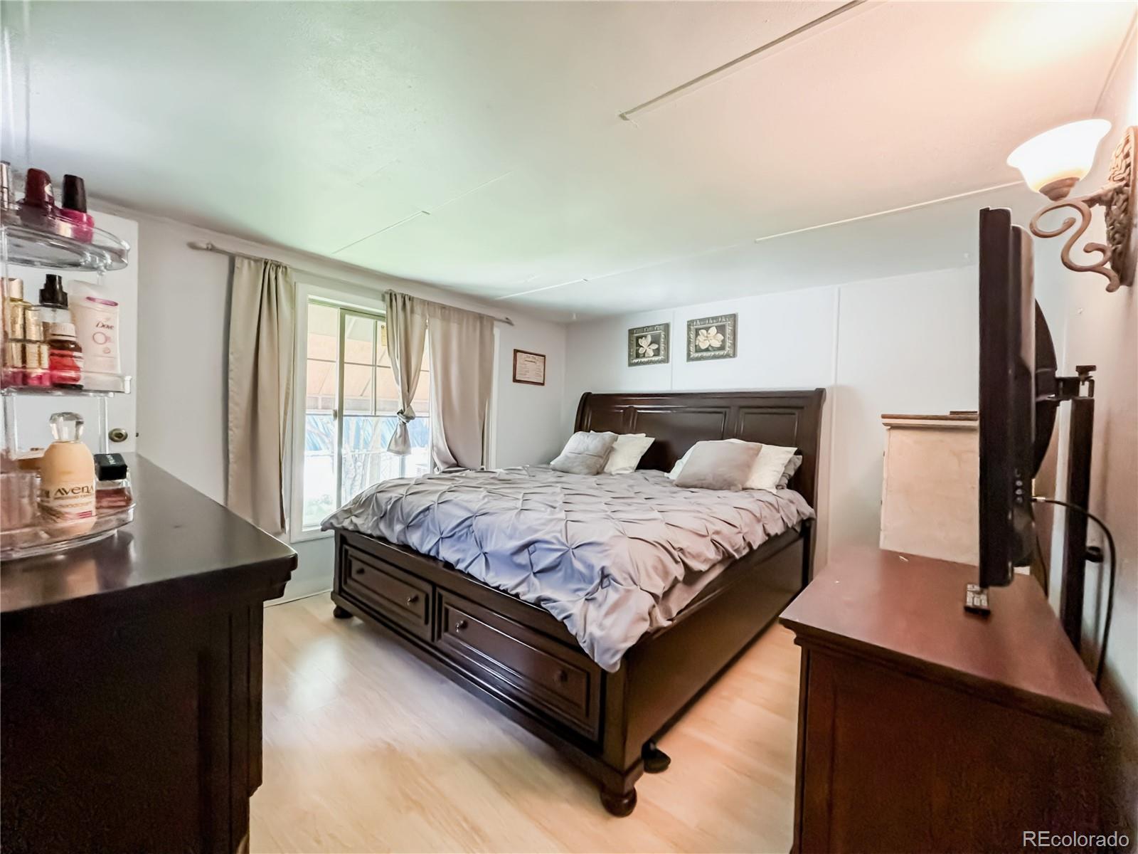 1500 W 1500 W Thornton Pkwy