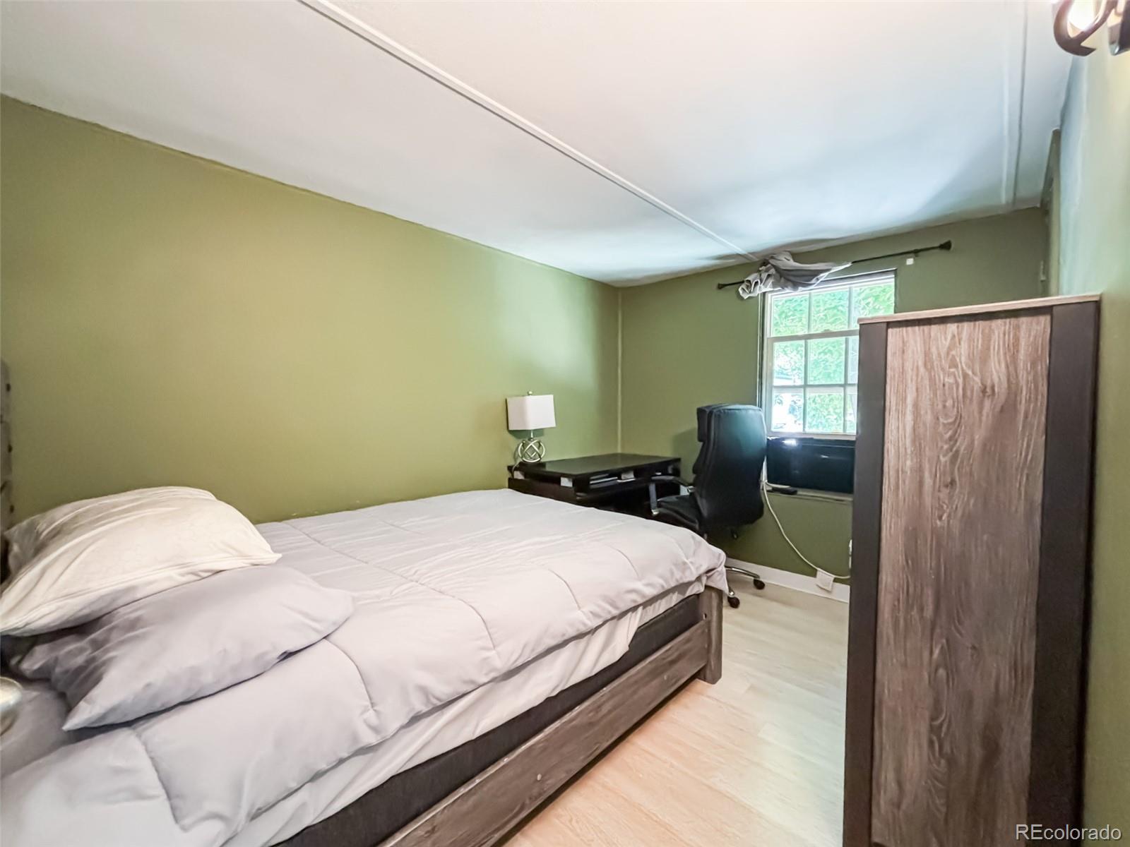 1500 W 1500 W Thornton Pkwy