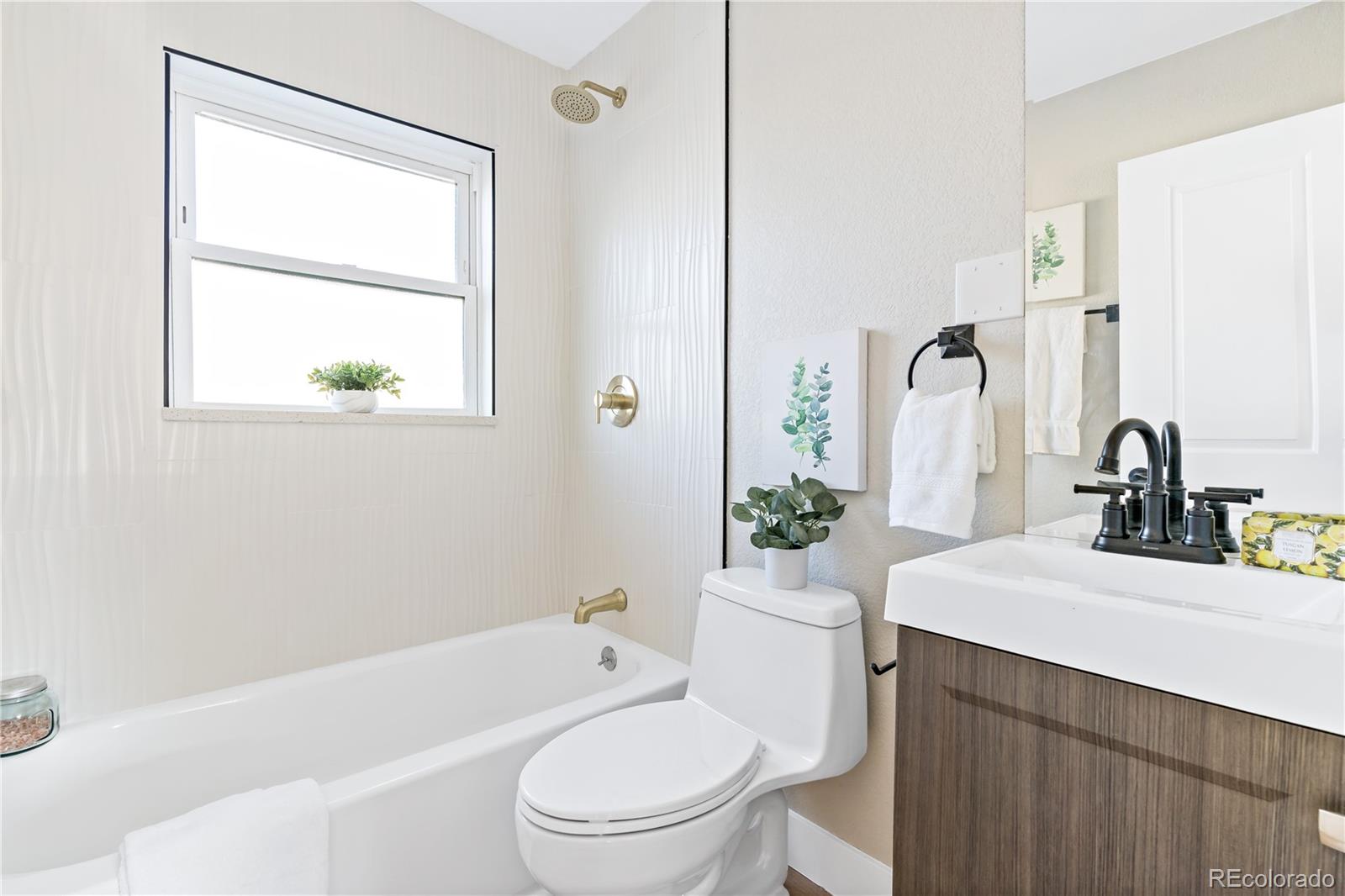 1758 Kingston Street