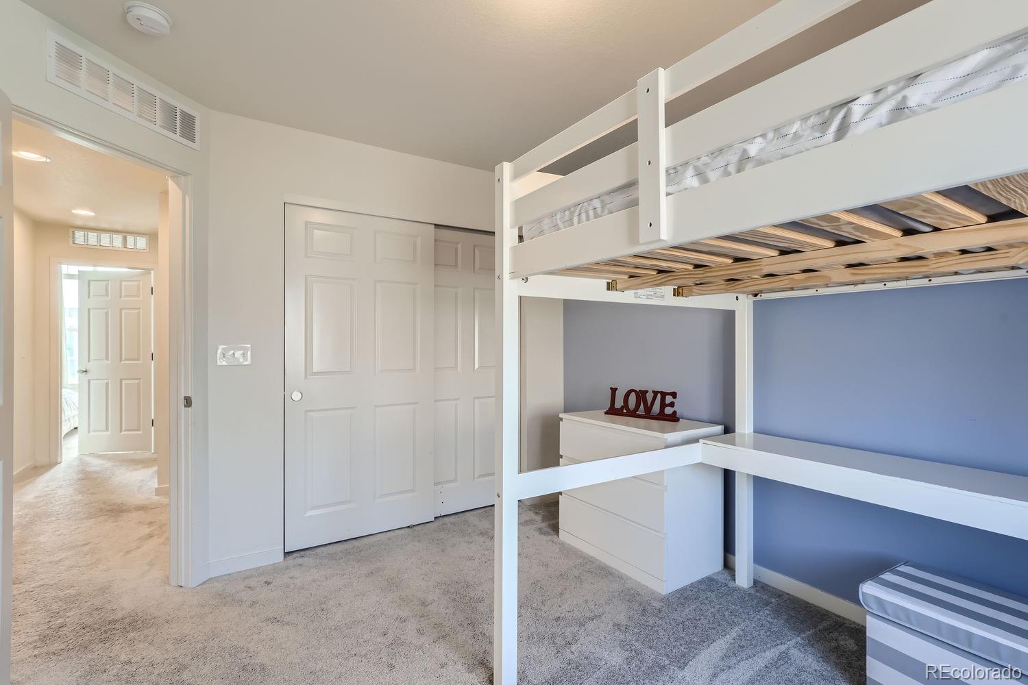 5266 Central Park Boulevard