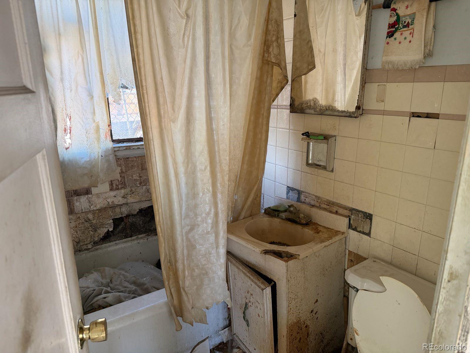 1965 S Hooker Circle