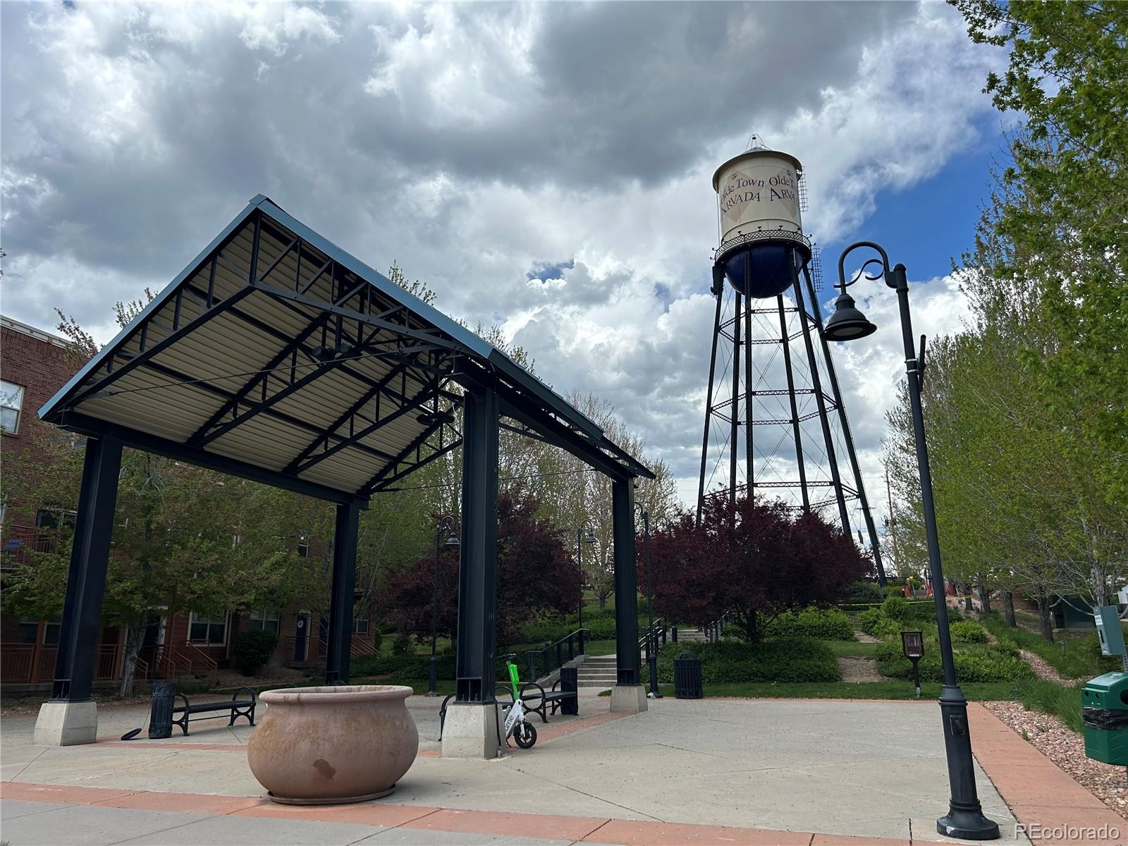 5420 Allison Street Unit: 202