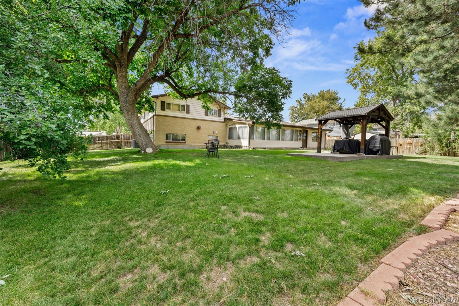 10768 Roseanna Drive