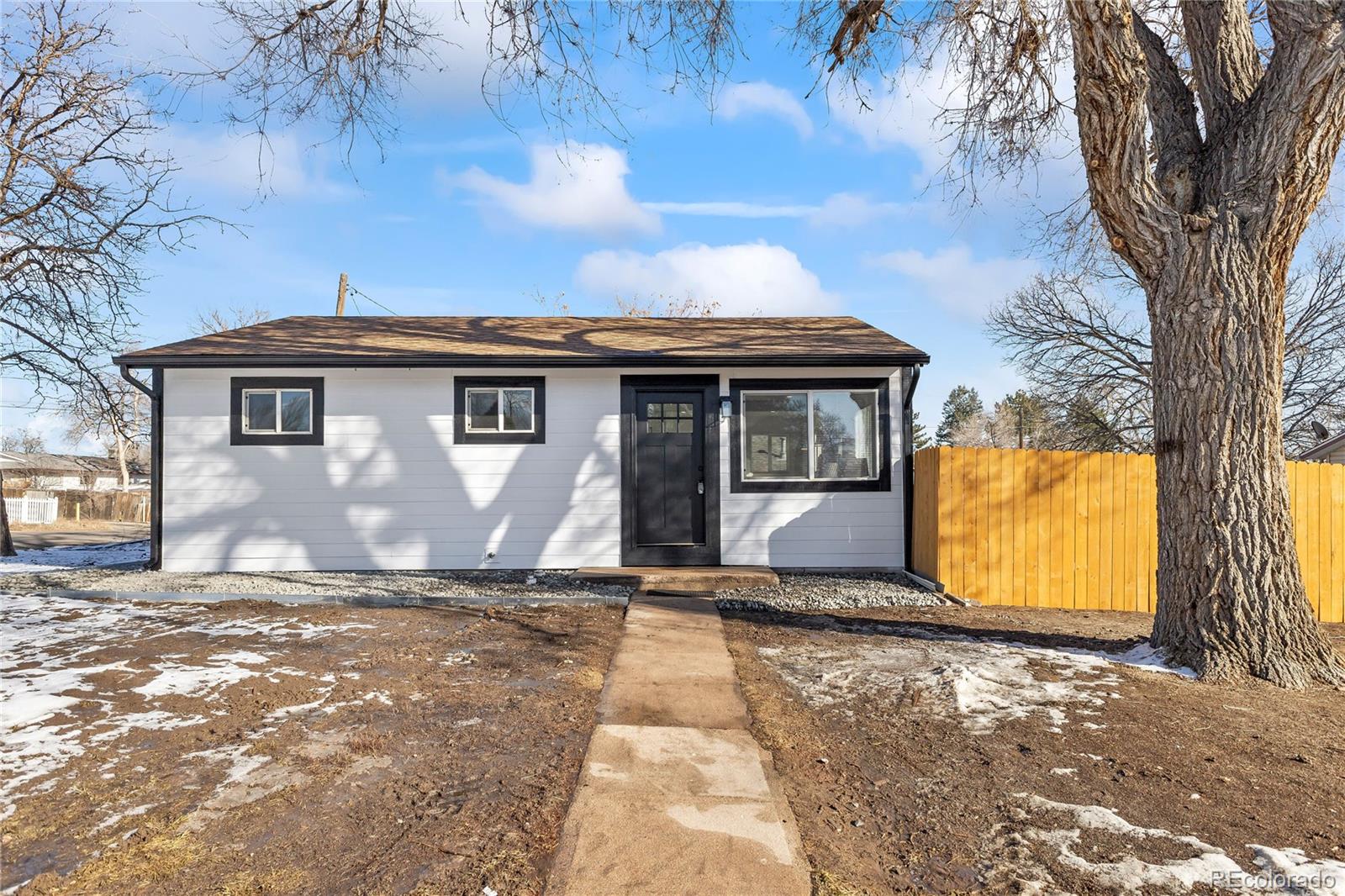 1102 S Patton Court