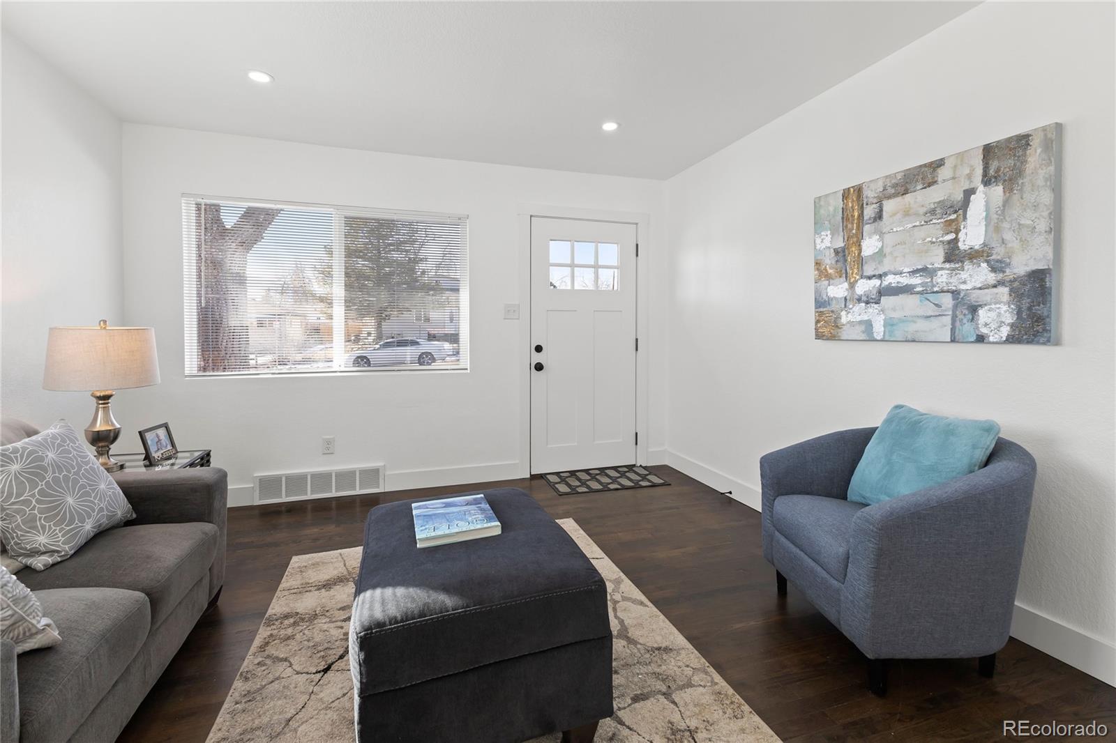 1102 S Patton Court