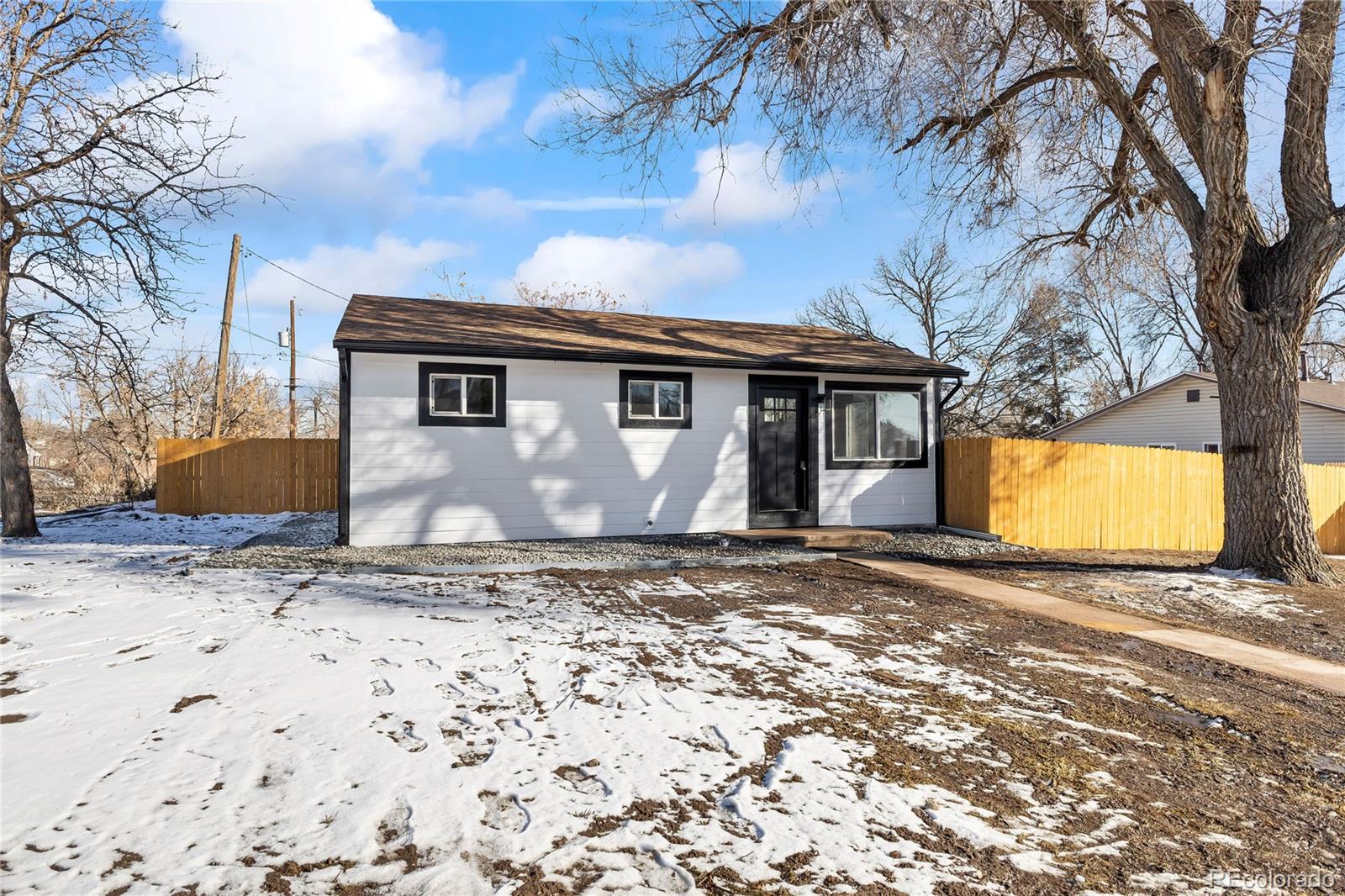 1102 S Patton Court