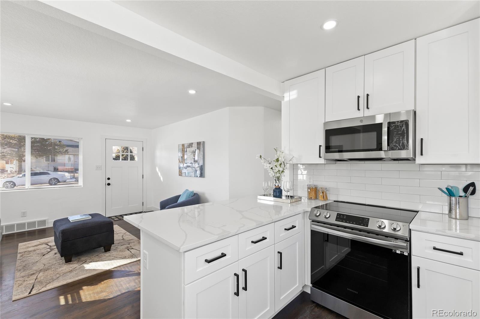 1102 S Patton Court