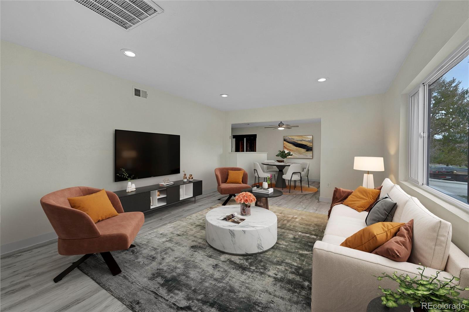 1250 Eppinger Boulevard