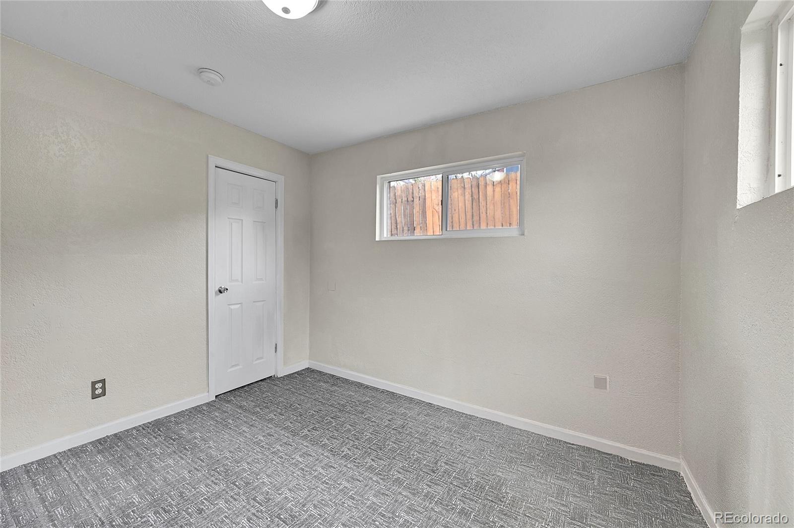 1250 Eppinger Boulevard