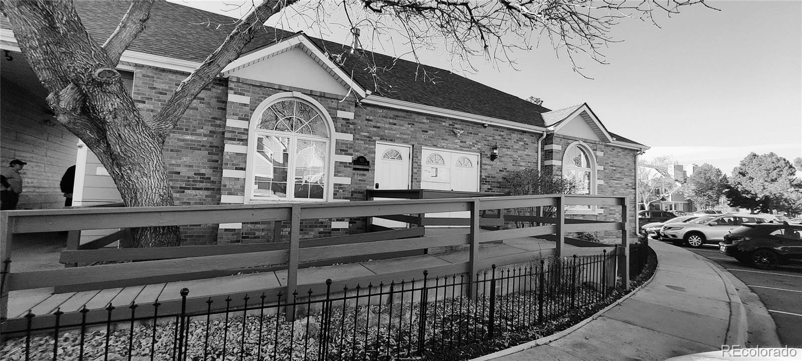 922 S Dearborn Way Unit: 20