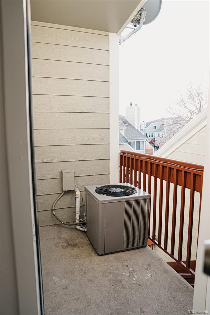 922 S Dearborn Way Unit: 20